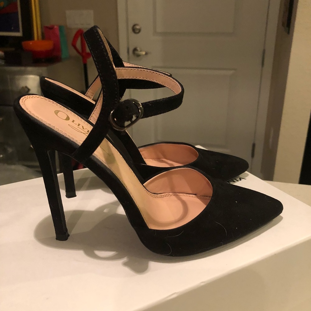 Olivia 💓Super chic Black Suede Strappy Sexy Heels